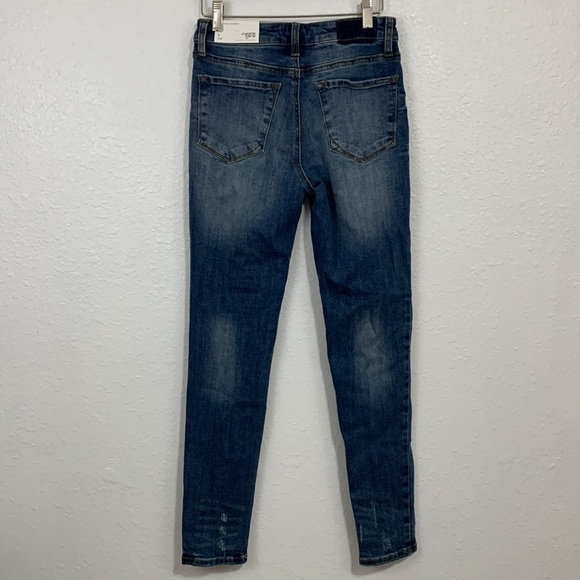 Insane Gene Dark Wash Distressed Mid-Rise Skinny Jeans Size 7 NWT - Picture 4 of 8